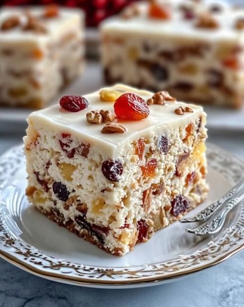 Biały Placek Owocowy – Lekki i Pyszny Deser