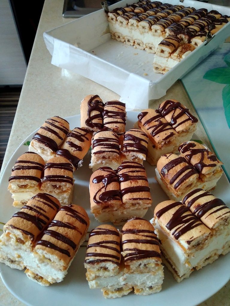 Ciasto Paryżanka: Szybkie, Proste i Niezawodne na Każde Spotkanie! 🍰✨